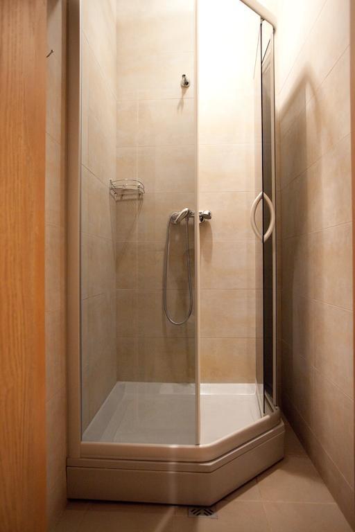 Sajutu Parka Hostelis Valmiera Ruang foto