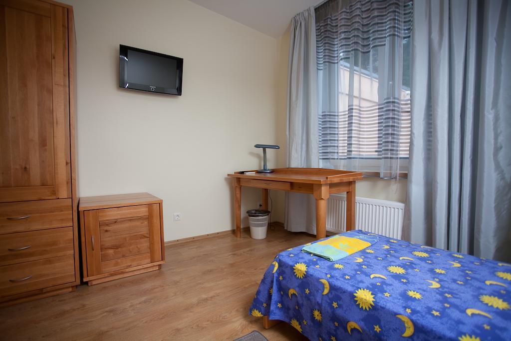 Sajutu Parka Hostelis Valmiera Bagian luar foto